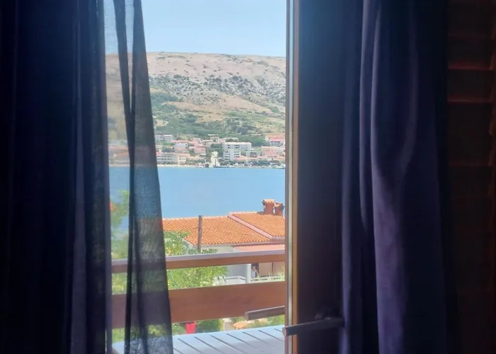 דירה Studio-app Iva, Balcony With Sea View - 50 M From *