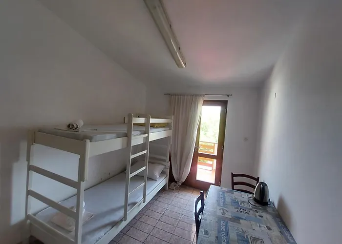 דירה Studio-app Iva, Balcony With Sea View - 50 M From