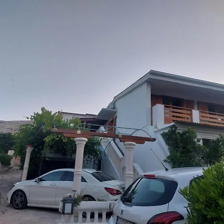 Studio-app Iva, Balcony With Sea View - 50 M From * Pag Town