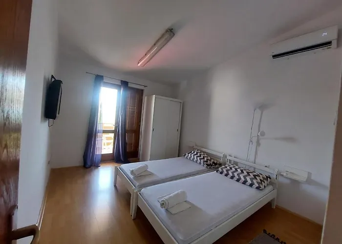 Studio-app Iva, Balcony With Sea View - 50 M From